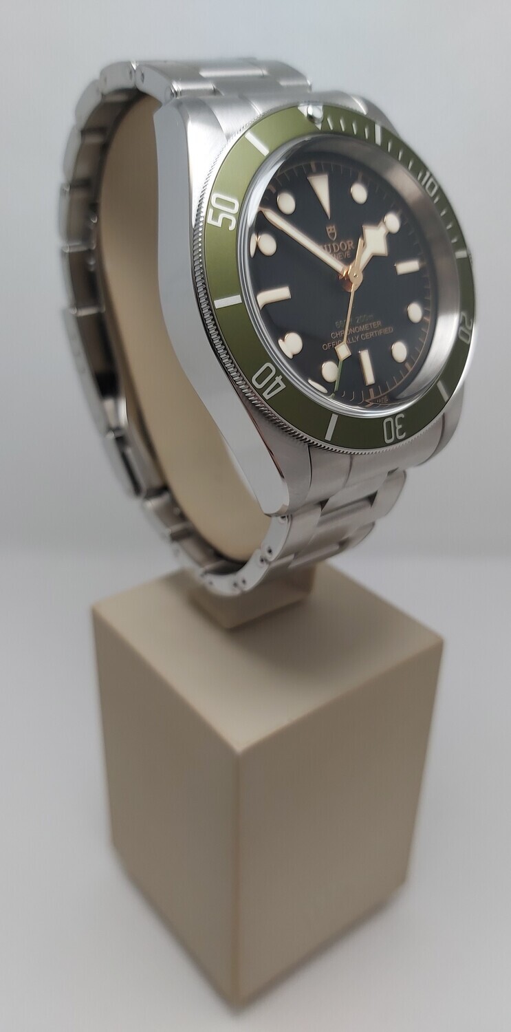 Tudor Black Bay Harrods Edition 79230G - 2022 Full Set, New/Unworn
