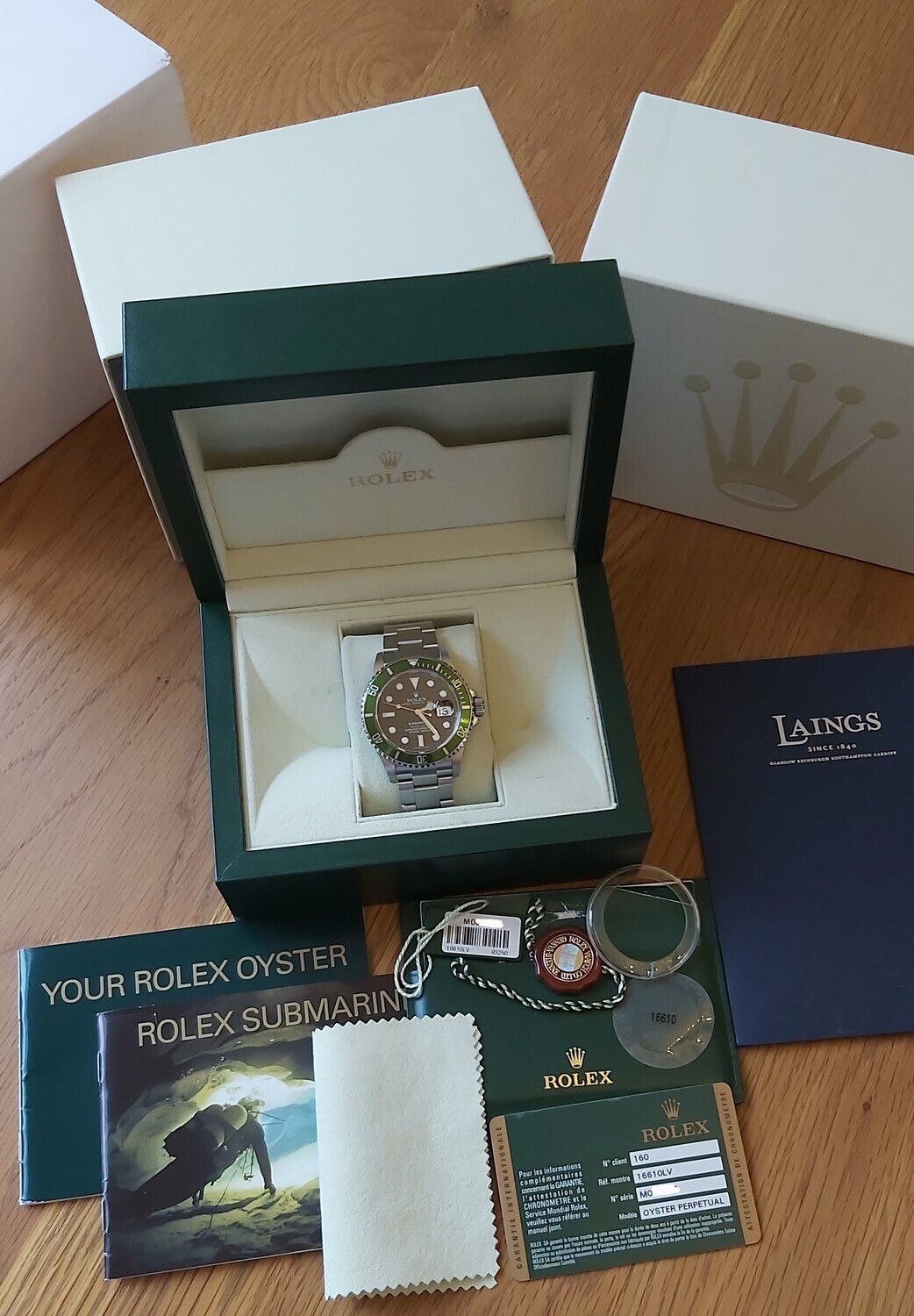 Rolex Submariner 16610LV &#39;Kermit&#39; - 2007 - Collectors Set