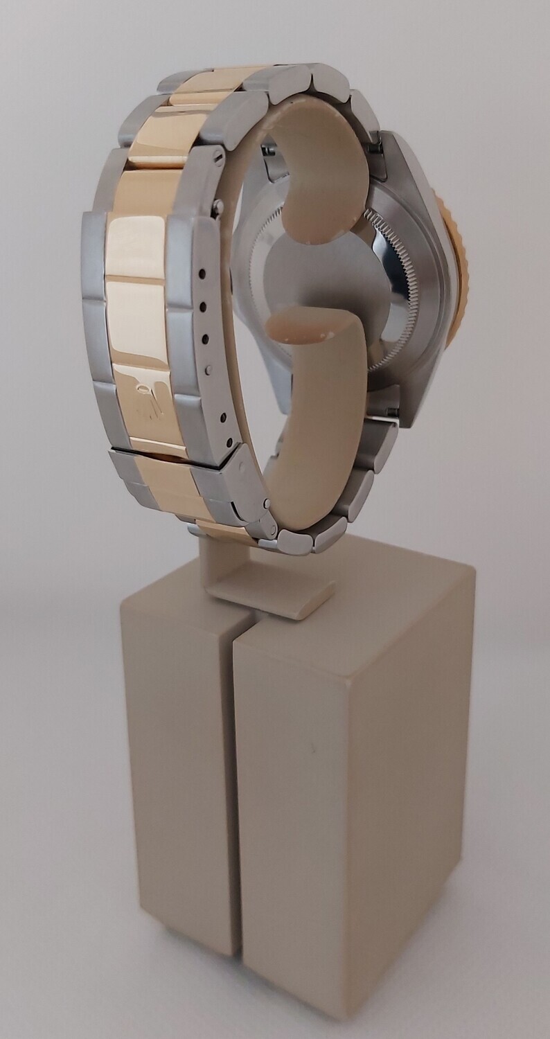 Rolex Submariner 16613LN - 2007 Full Set