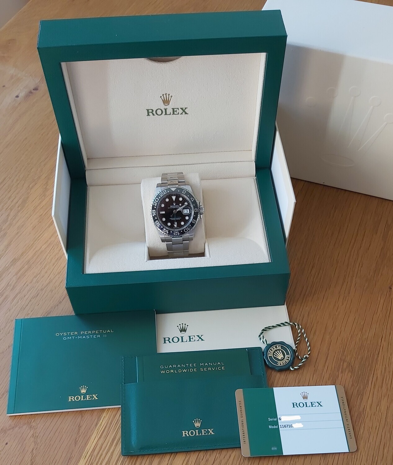 Rolex GMT Master II 116710LN - 2017 Full Set - Excellent condition