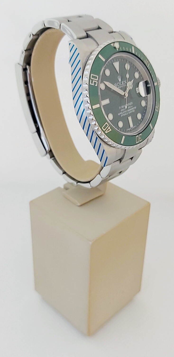 Rolex Submariner 116610LV Hulk - 2022 Rolex Service