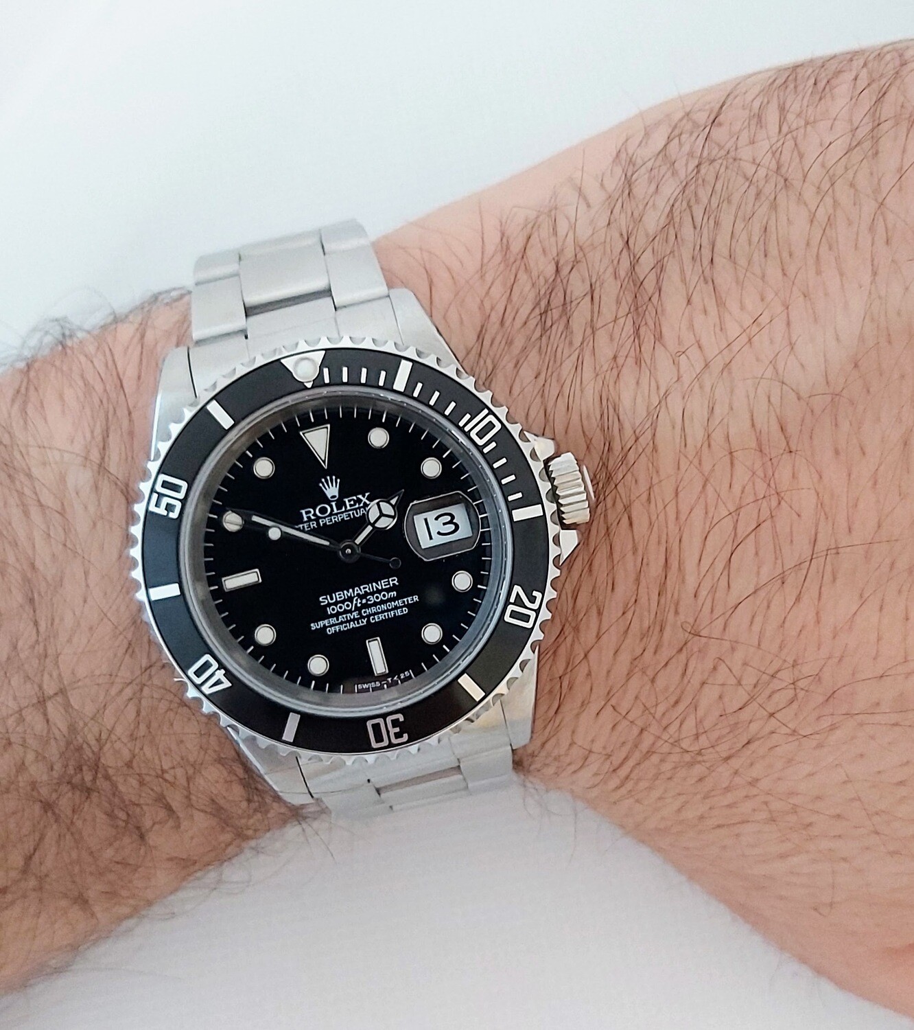 Rolex Submariner 16610 - 1996 Box and Rolex 2022 Service Warranty