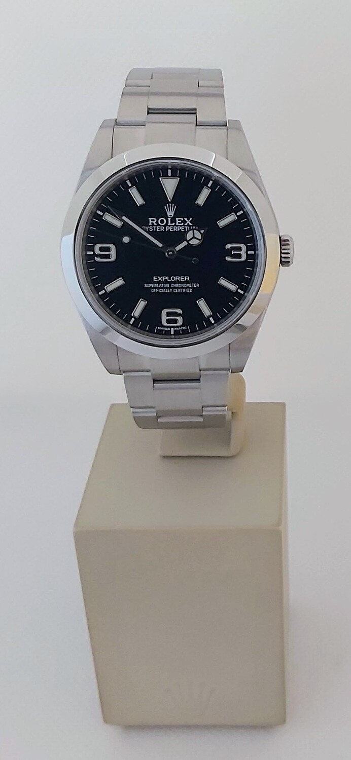 Rolex Explorer 214270, 39mm 2018 Complete Set in Superb Condition