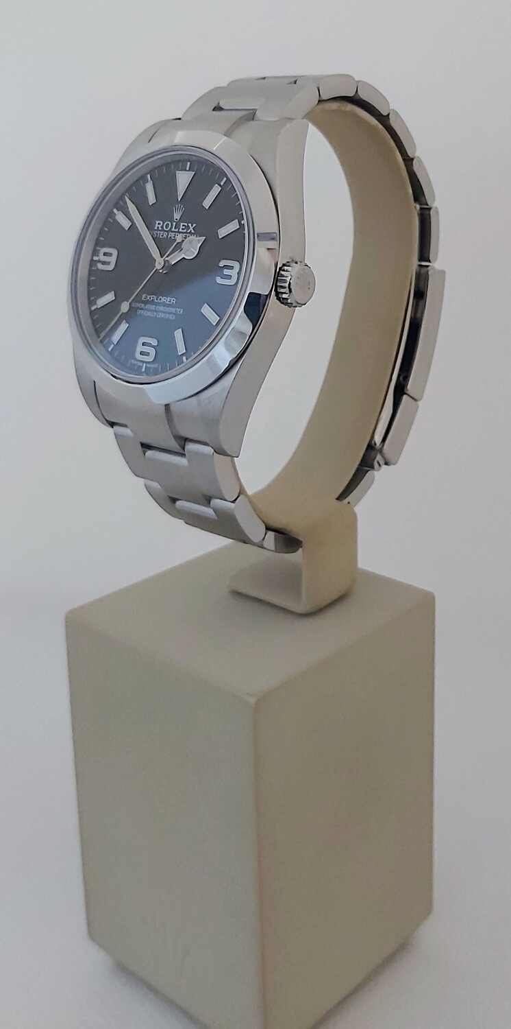 Rolex Explorer 214270, 39mm 2018 Complete Set in Superb Condition