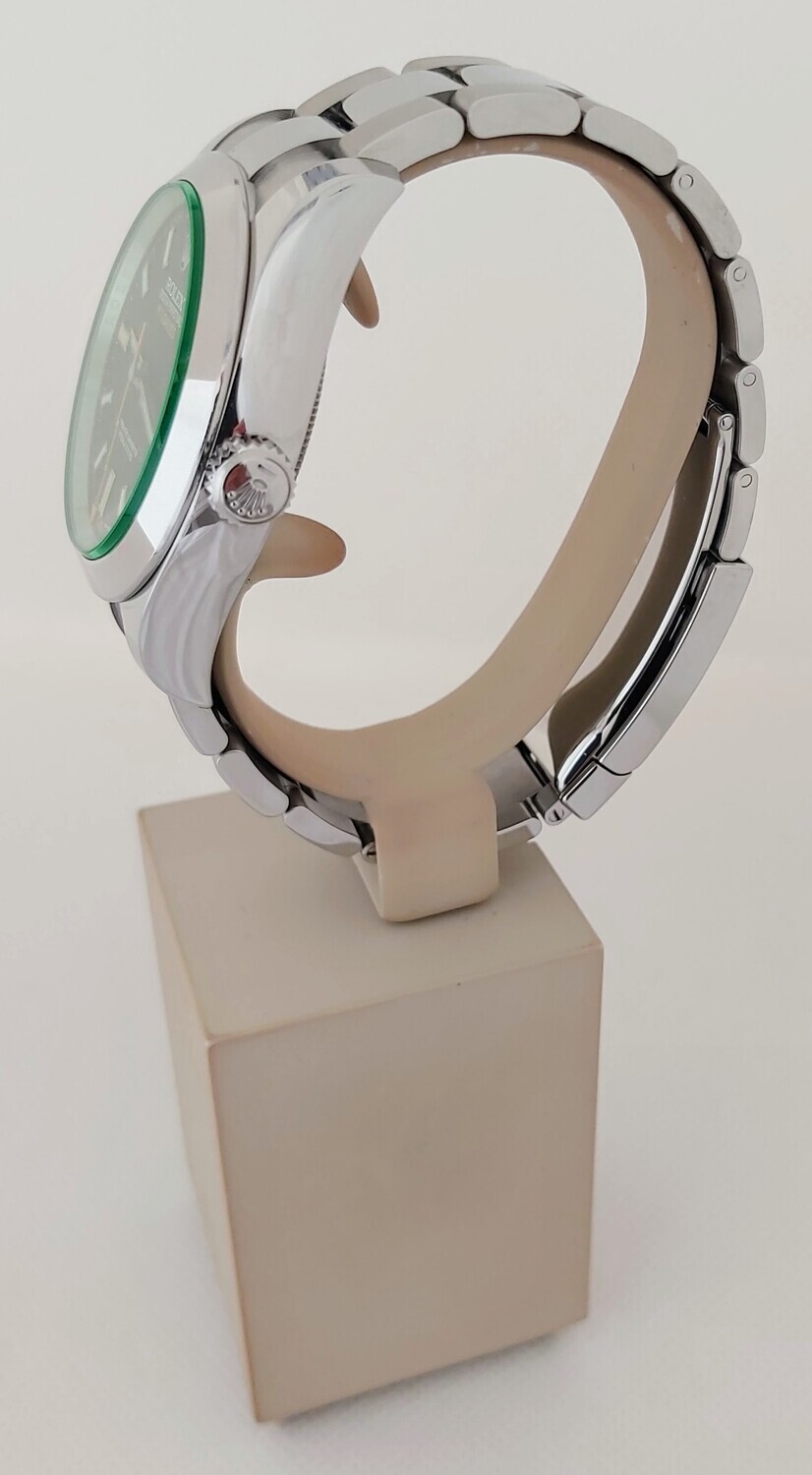 Rolex Milgauss 116400GV, 2017 Full Set - Excellent Condition