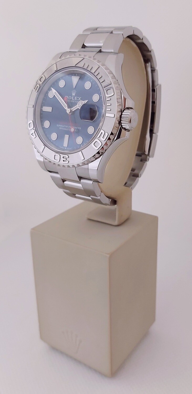 Rolex Yacht-Master 40mm 126622 - Blue Dial - Full Set