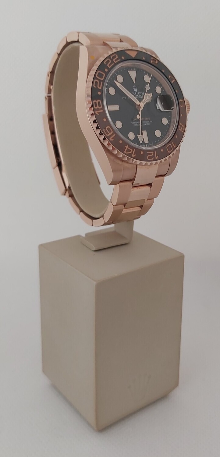 Rolex GMT Master II 126715CHNR - 2021 &#39;Rootbeer&#39; - Stickered Full Set