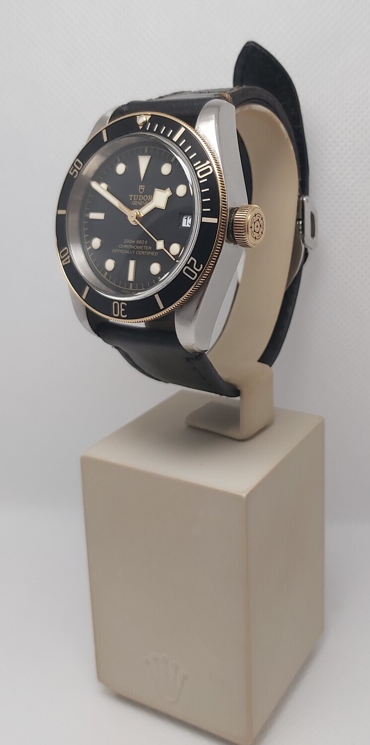 Tudor Black Bay S&amp;G 79733N - Full Set - 2017 Excellent condition
