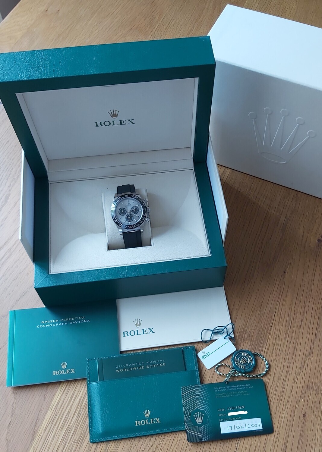 Rolex Daytona 116519LN - 2021 New &amp; Unworn - Full Set