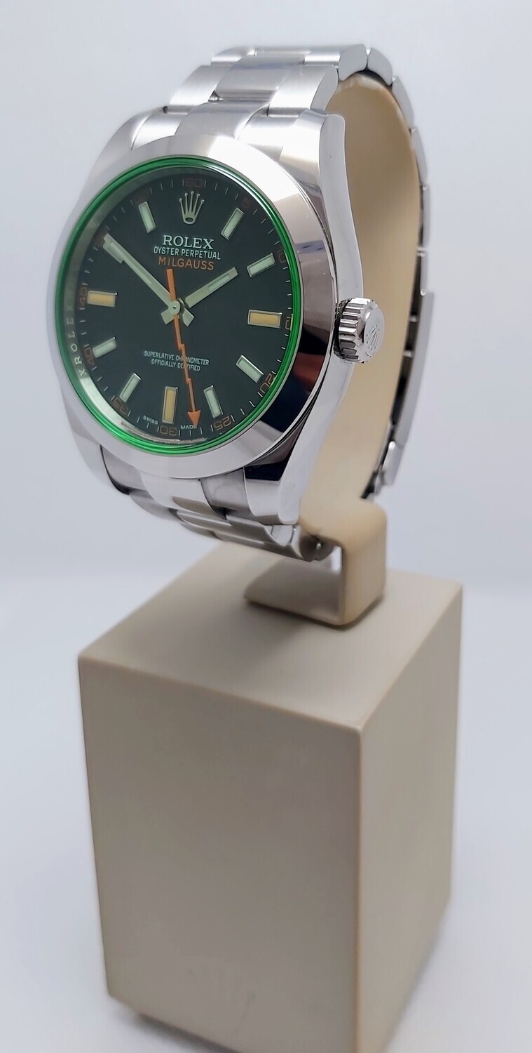 Rolex Milgauss 116400GV - Excellent Condition Full Set - 2019