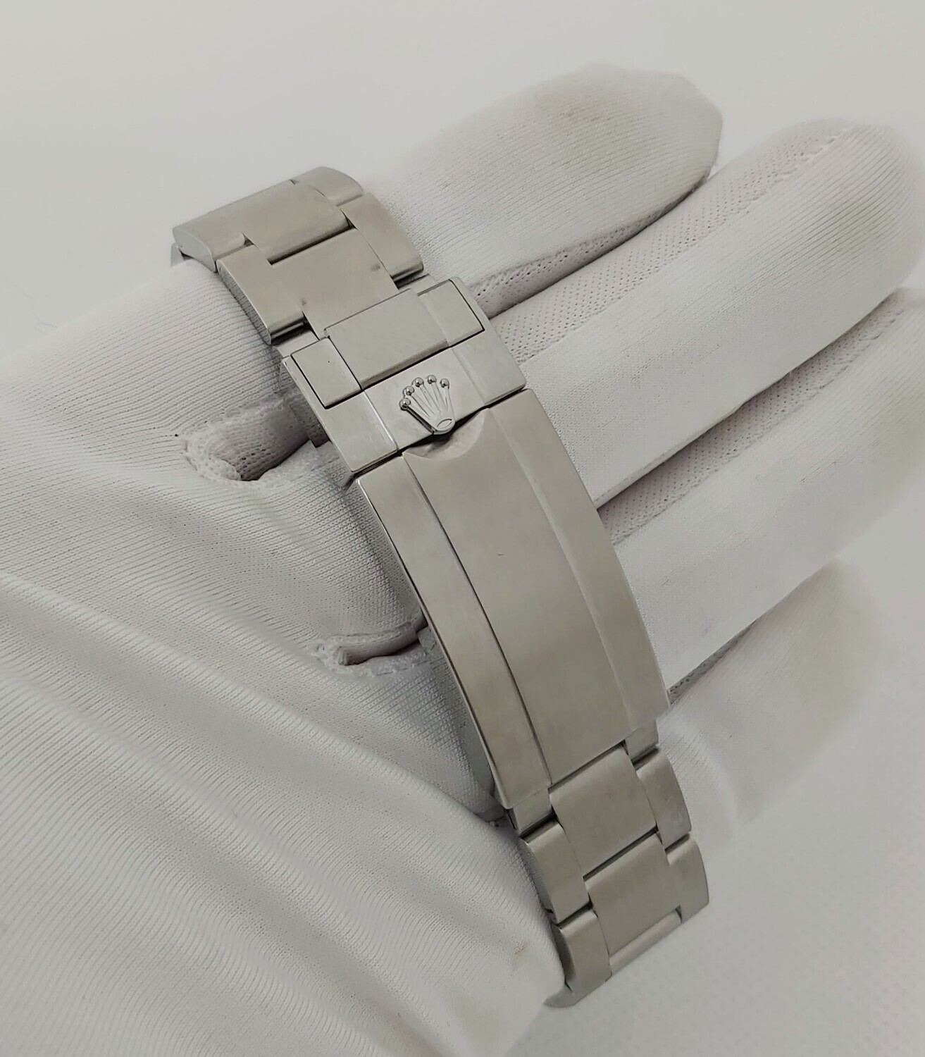 Rolex Submariner 124060, 41mm, New &amp; Unworn, Full Set
