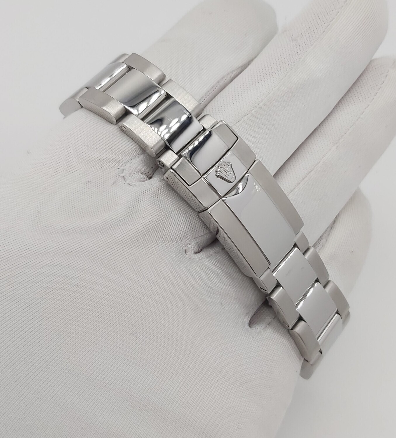 Rolex Daytona 116520 White Dial - 2022 Rolex Service, Stickered &amp; Unworn