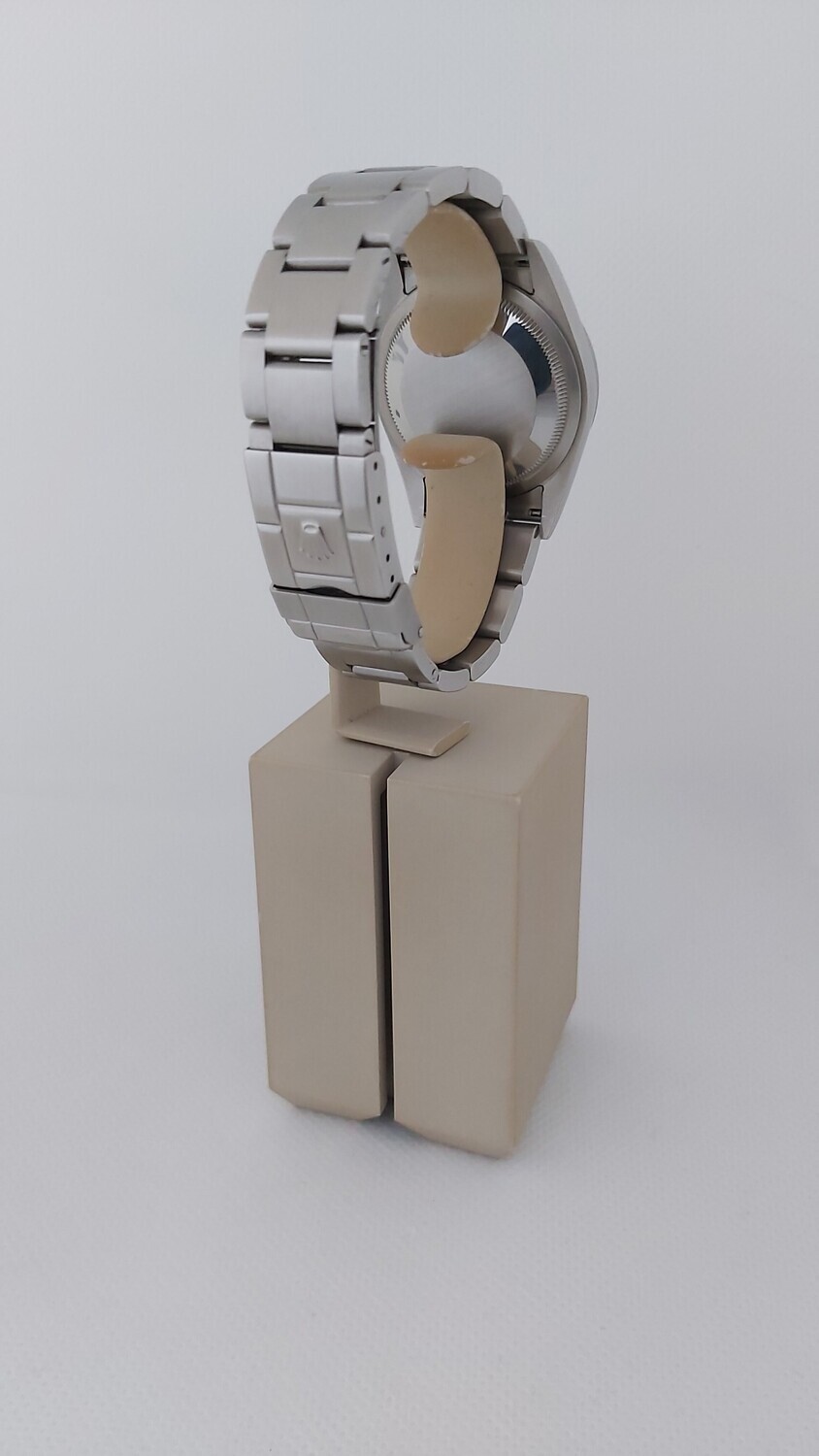 Rolex Explorer 114270 - 2001 - Excellent Condition Full Set