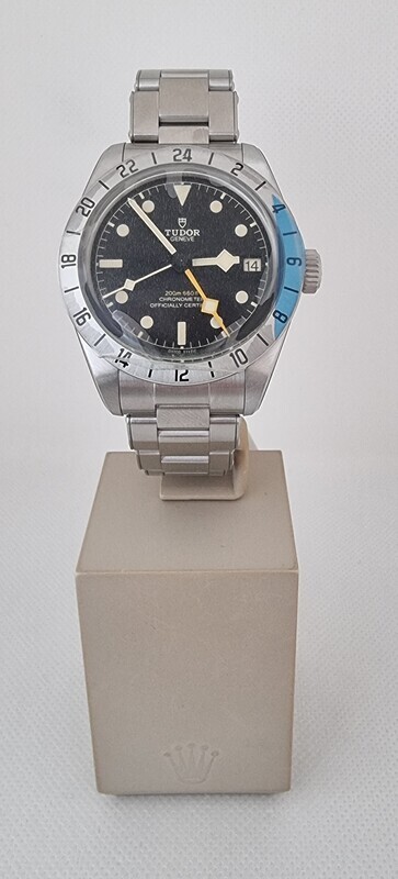 Tudor Black Bay Pro M79470 - 2022 New/Unworn - Fully Stickered