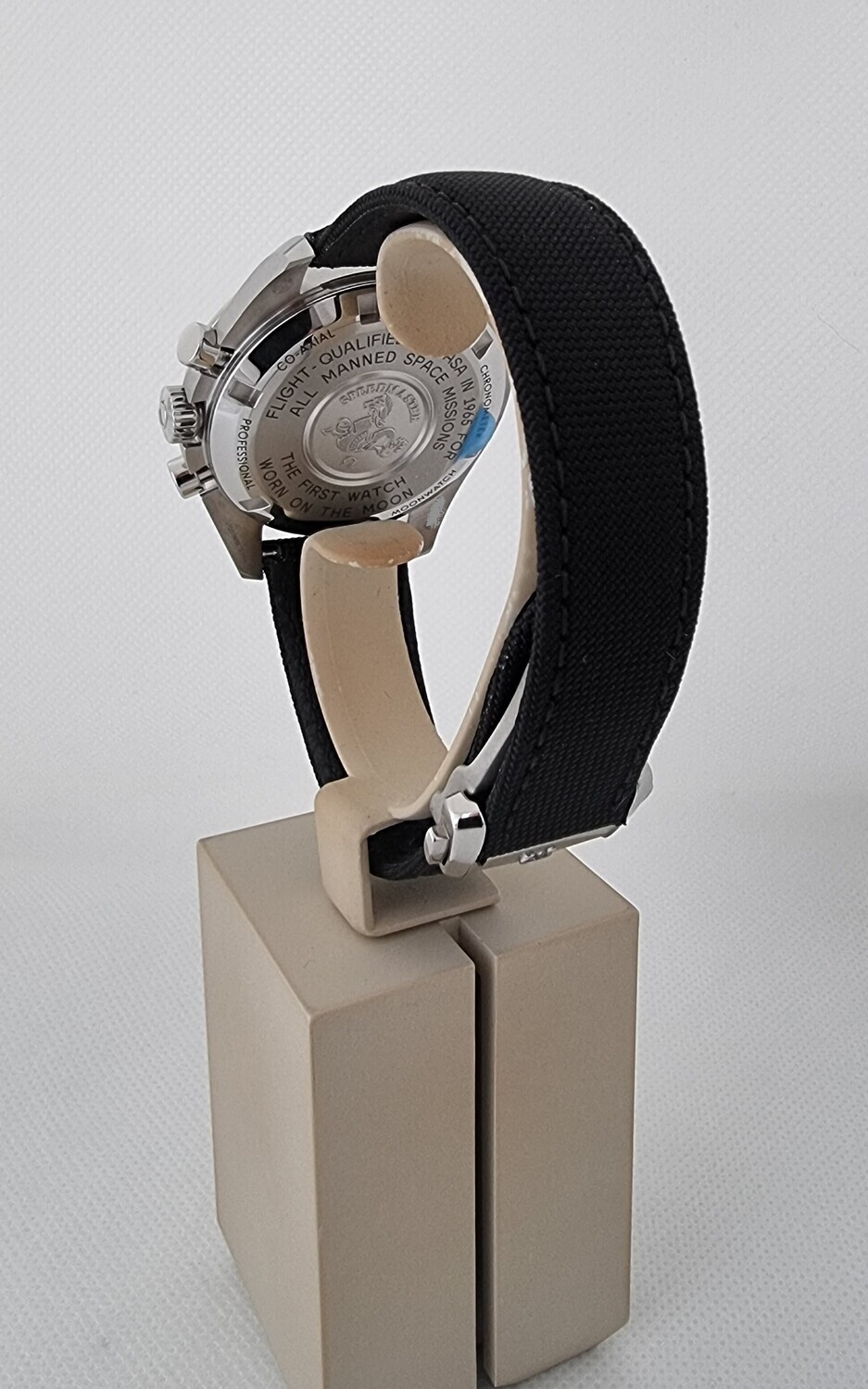 Omega Speedmaster Pro Moonwatch 42mm 310.32.42.50.01.001 - 2022 New/Unworn