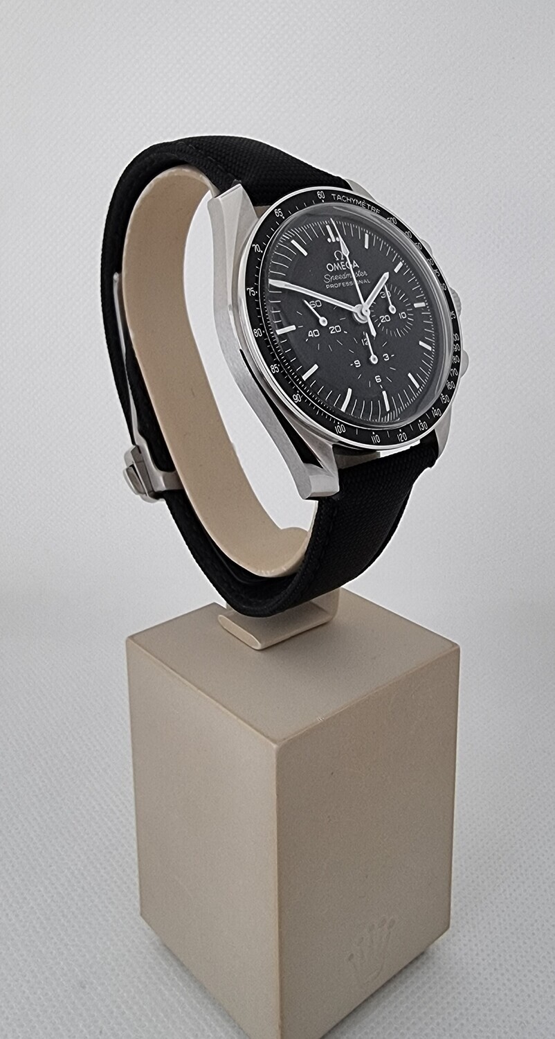 Omega Speedmaster Pro Moonwatch 42mm 310.32.42.50.01.001 - 2022 New/Unworn