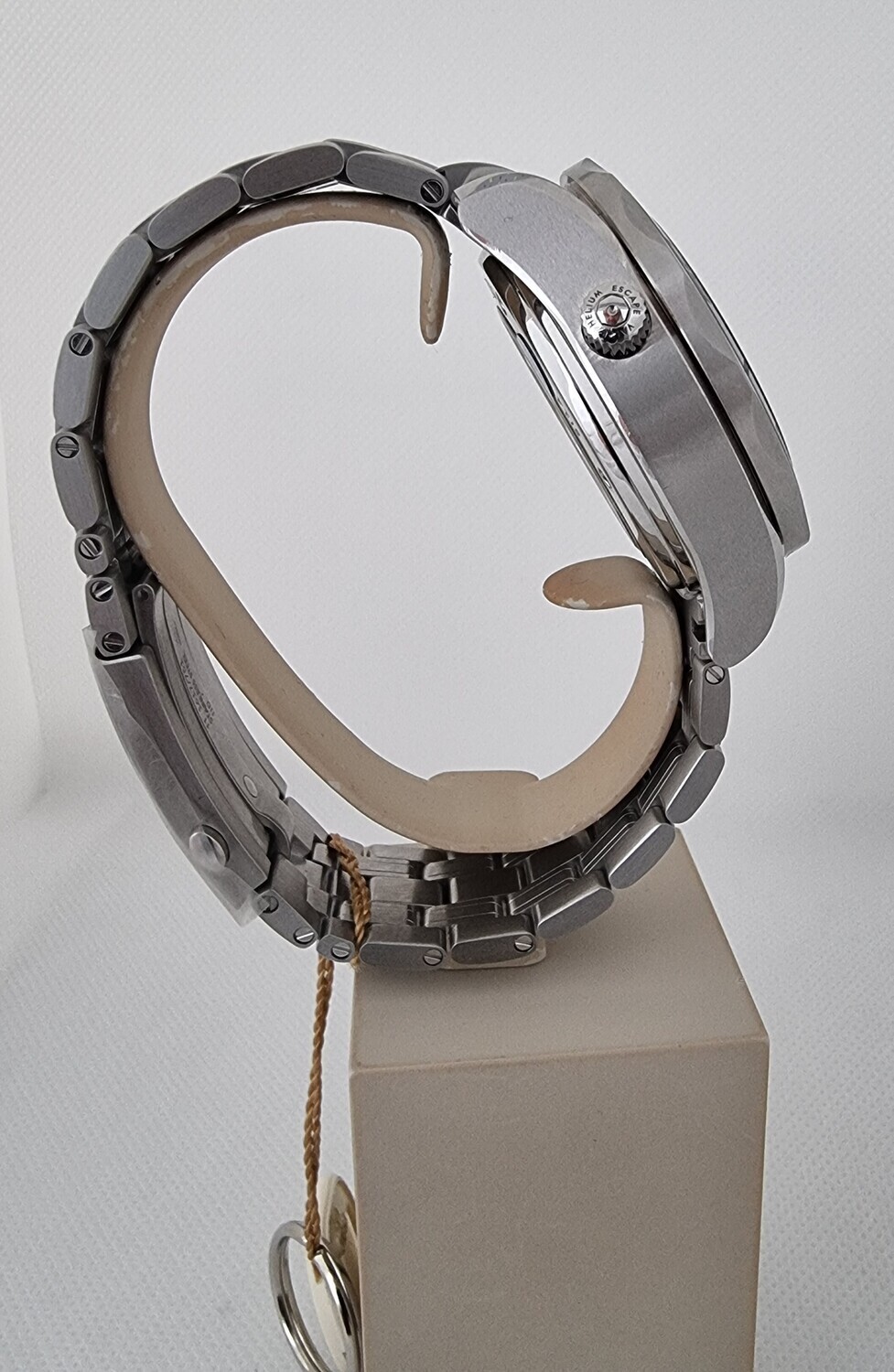 Omega Seamaster Professional Diver 300m Chronograph 41.5mm - 2022 New/Unworn