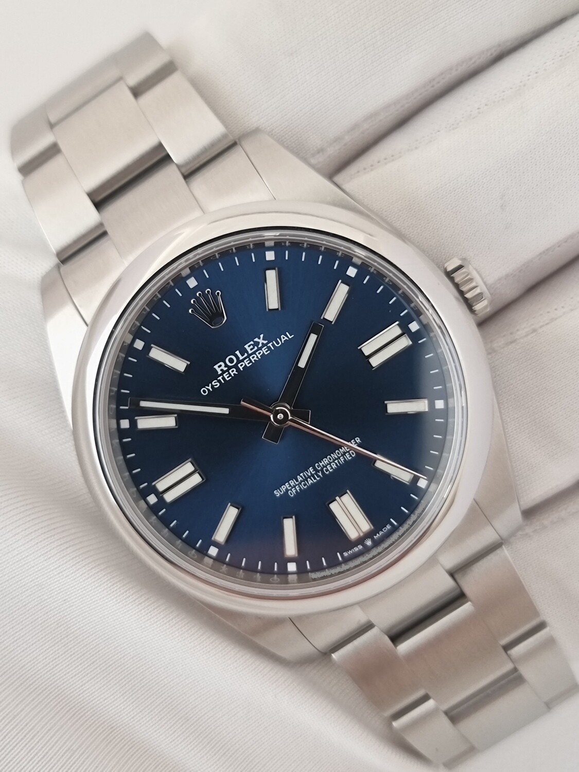 Rolex Oyster Perpetual 41 - Blue Dial - Full Set 2022 New/Unworn