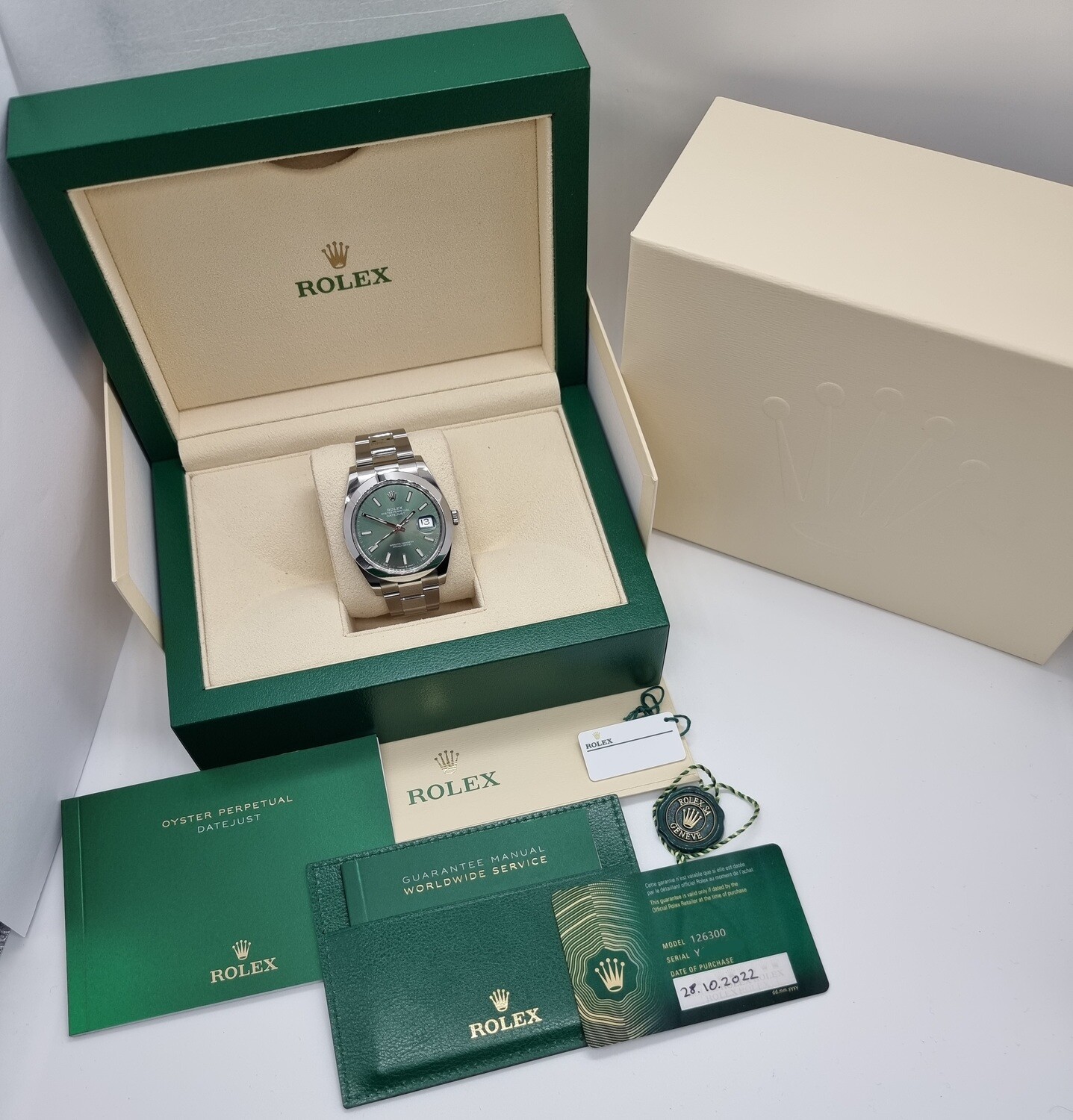 Rolex Datejust 41mm 126300 - 2022 Full Set - New/Unworn