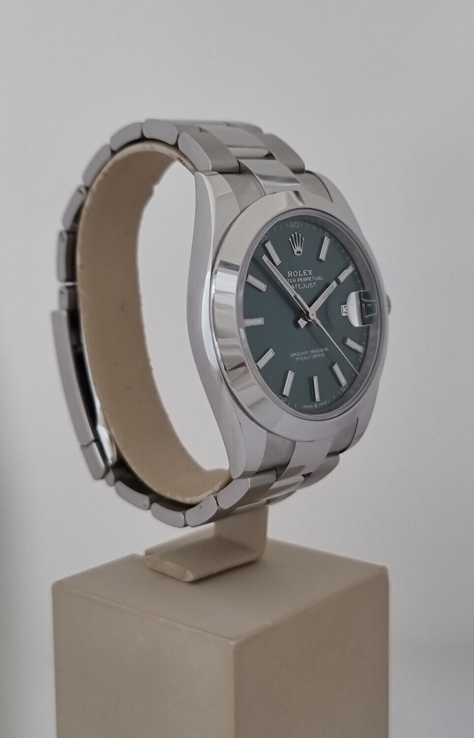 Rolex Datejust 41mm 126300 - 2022 Full Set - New/Unworn