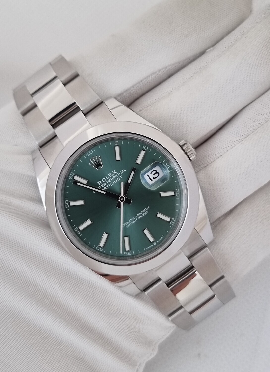 Rolex Datejust 41mm 126300 - 2022 Full Set - New/Unworn