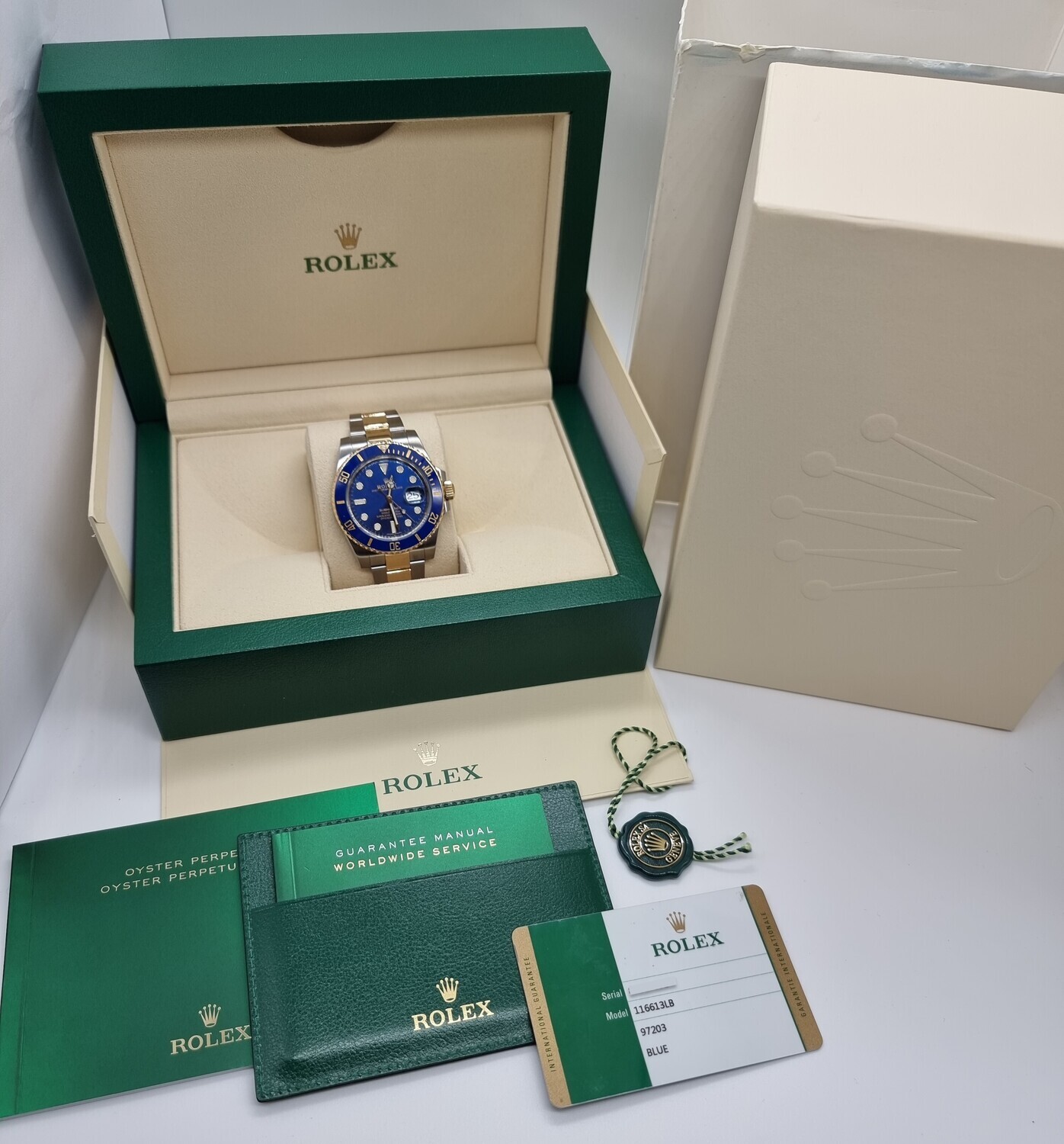 Rolex Submariner 116613LB - 2018 - Full Set