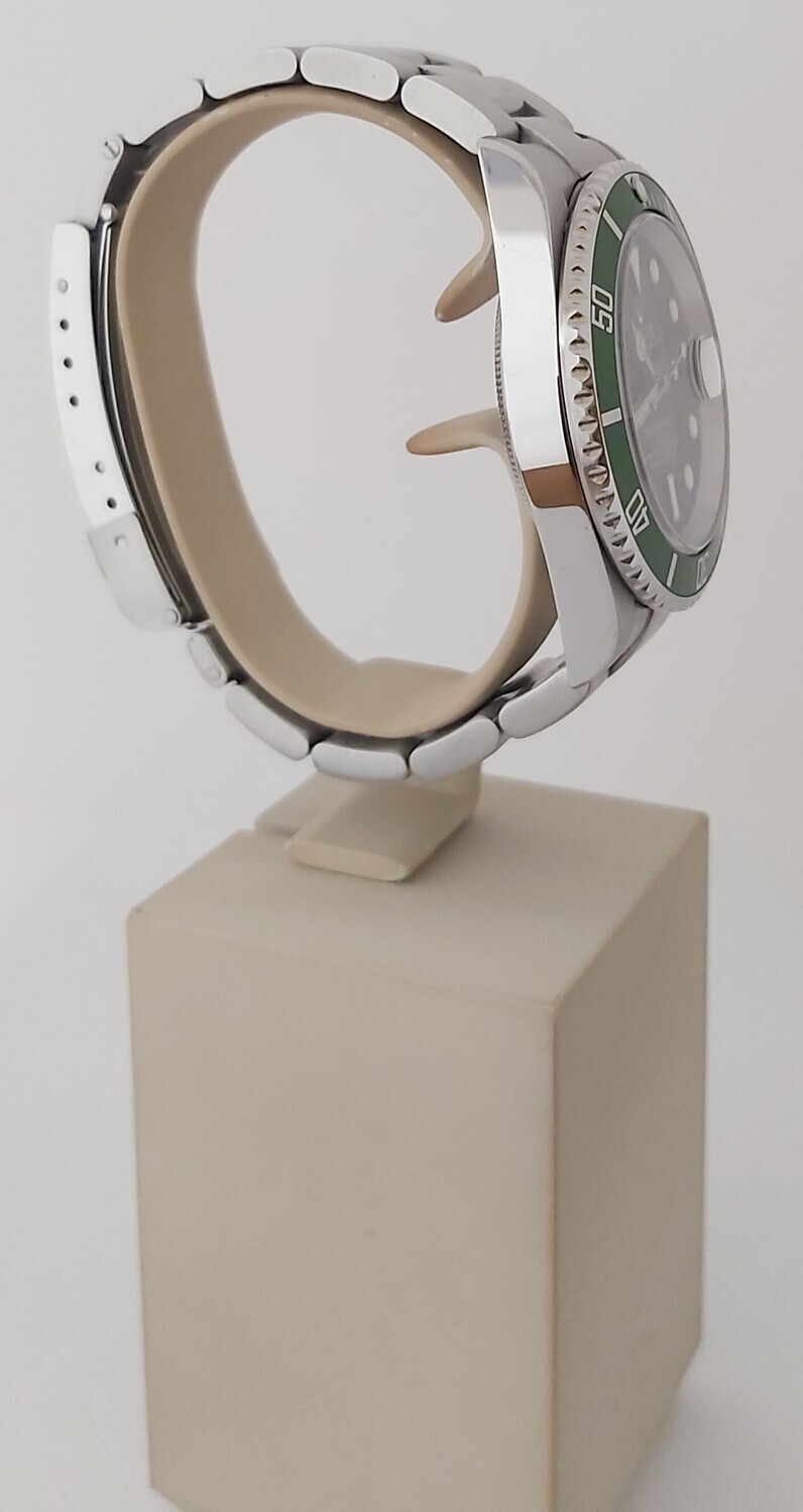 Rolex Submariner 16610LV Kermit - 2005 Full Set, with 2017 Rolex Service Card