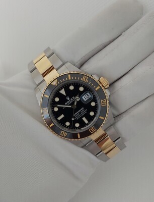 Rolex Submariner 126613LN - 2021 Full Set - New/Unworn