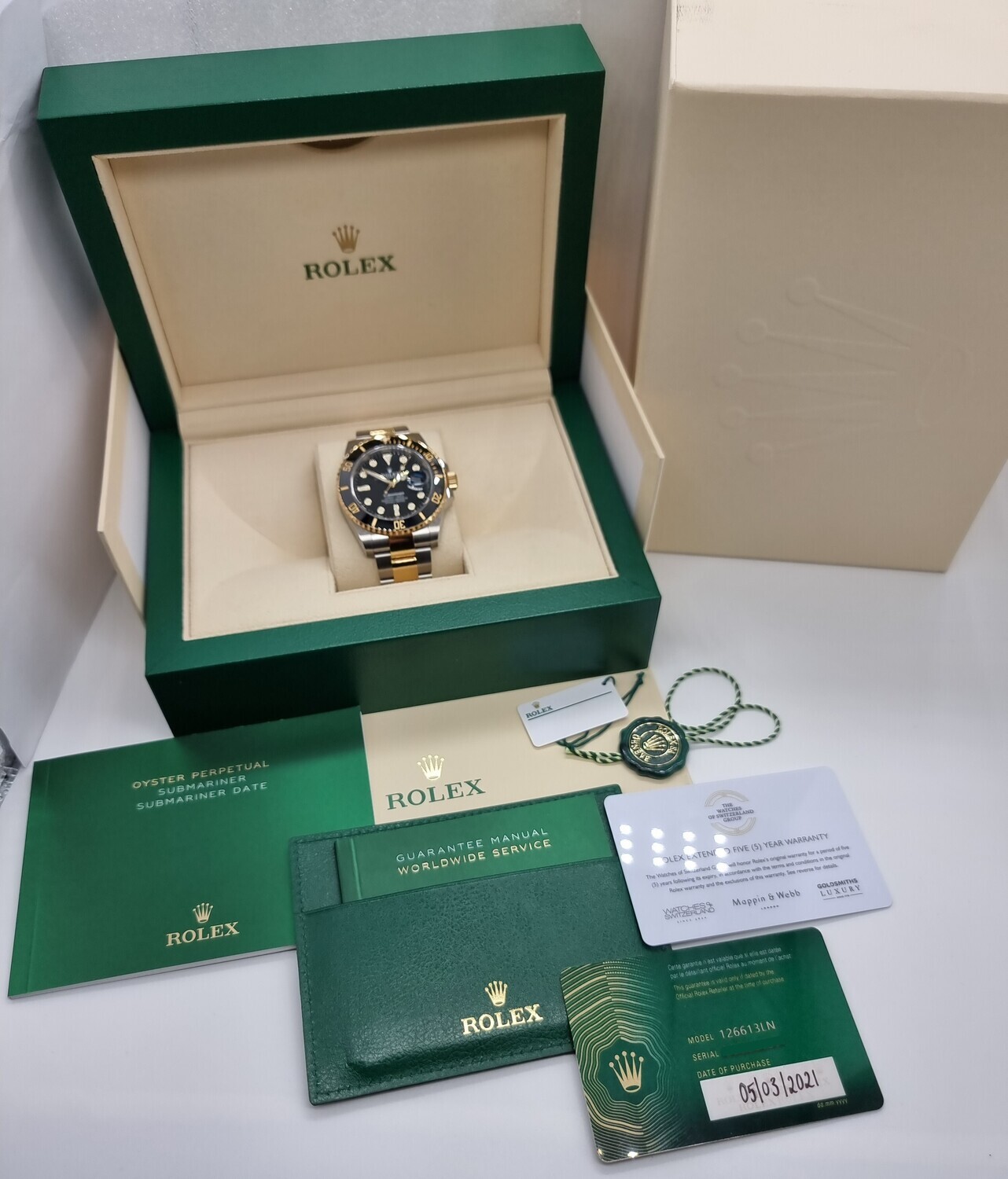 Rolex Submariner 126613LN - 2021 Full Set - New/Unworn