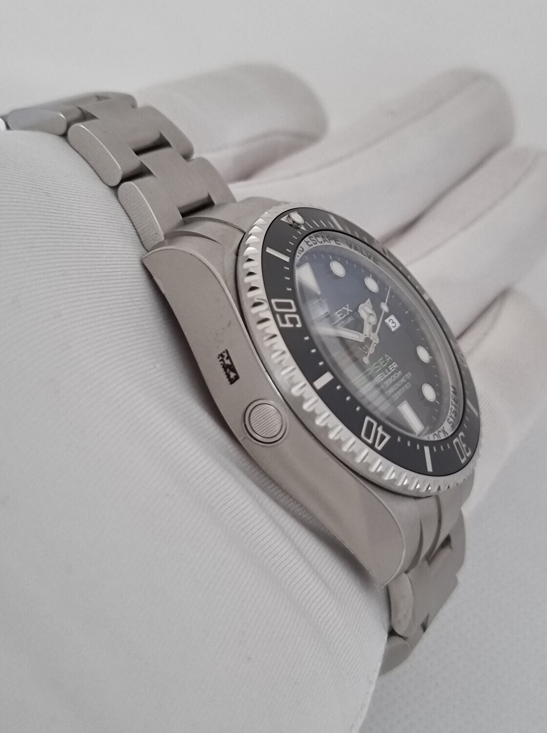 Rolex Sea-Dweller DeepSea, James Cameron 116660, 2017 NOS, Fully Stickered