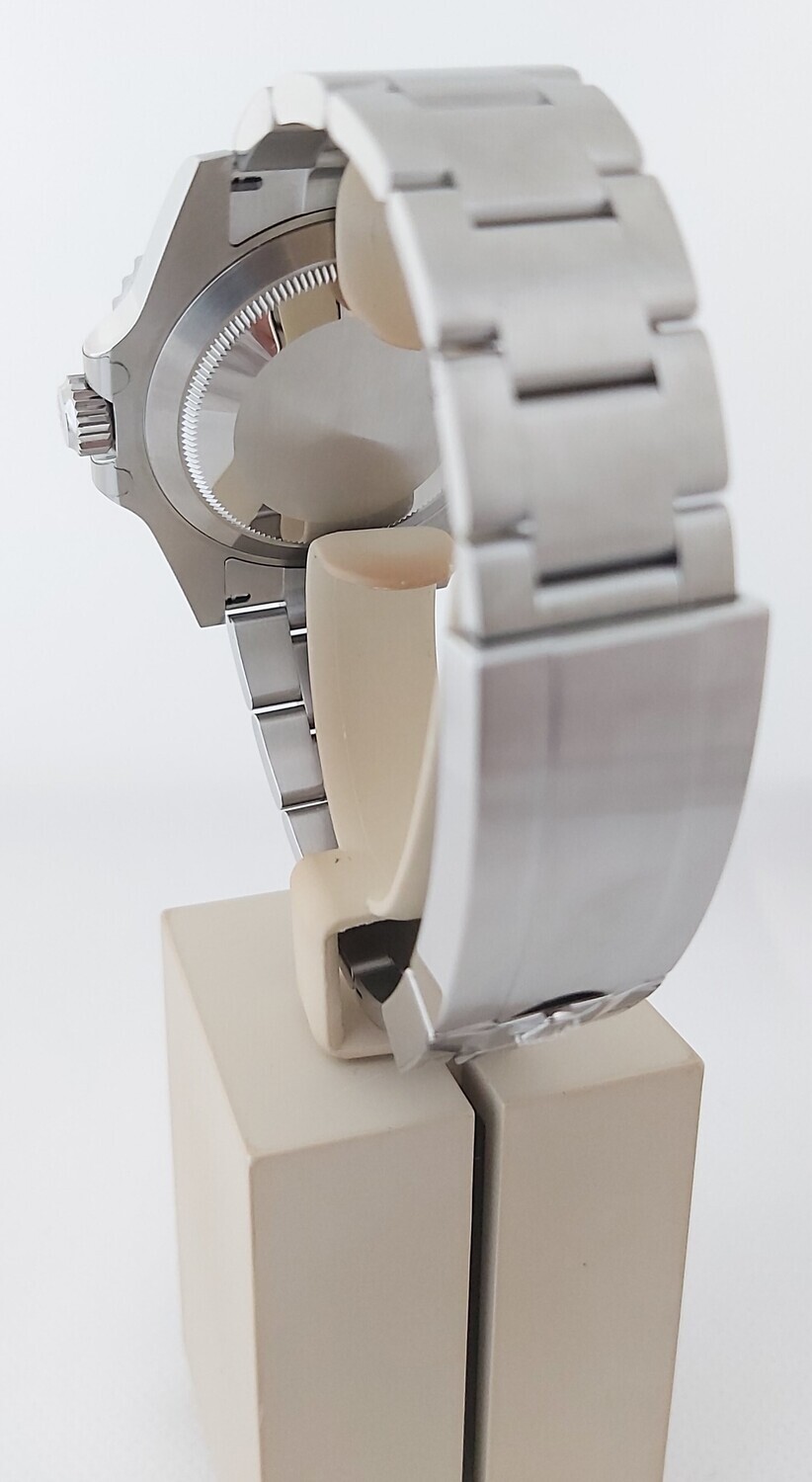 Rolex Submariner 126610LV &#39;Starbucks&#39;, 2023 Full Set, New/Unworn