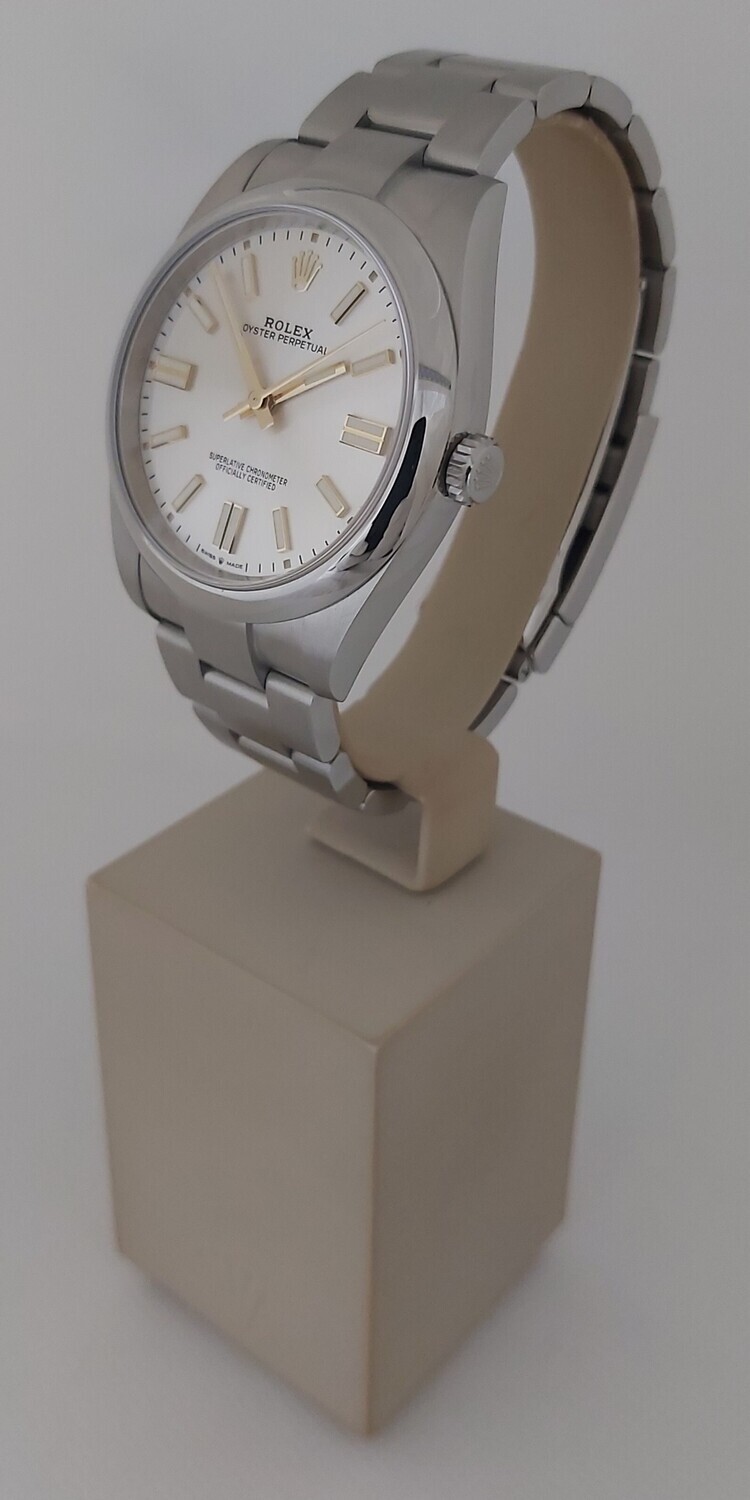 Rolex Oyster Perpetual 41 - 124300 Silver Dial - 2023 New &amp; Unworn - Full Set