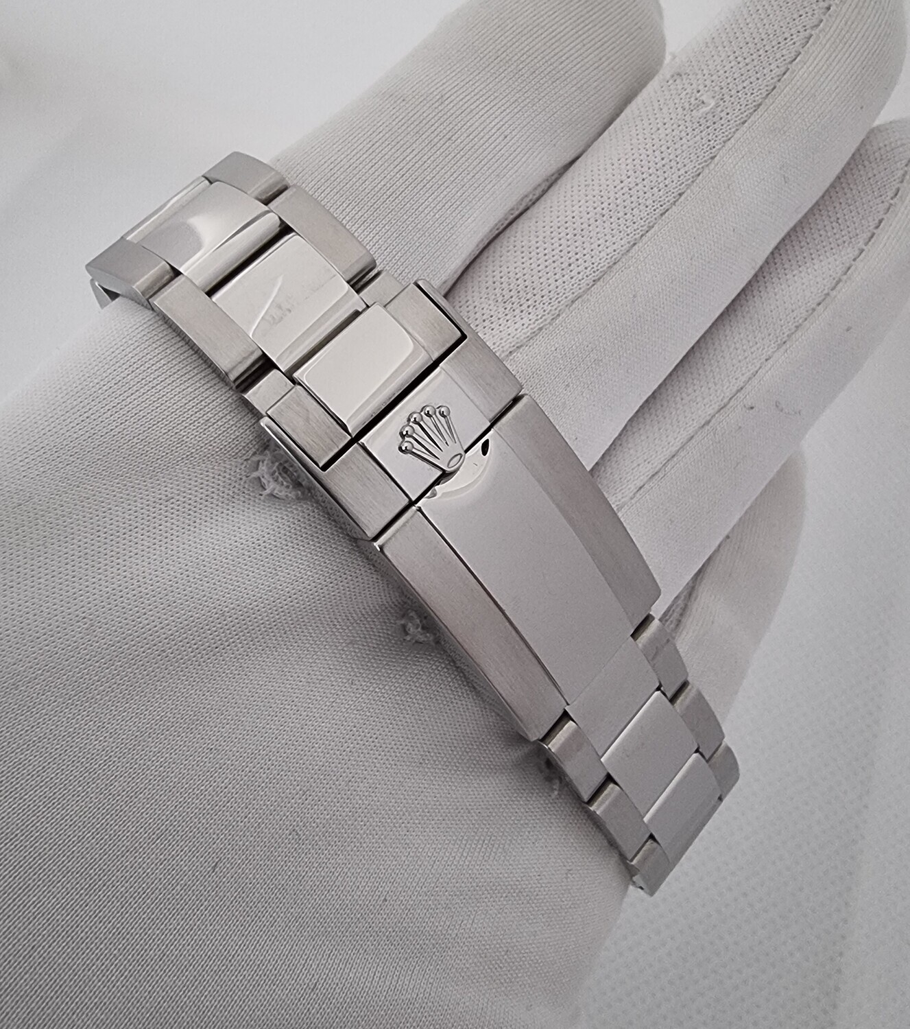 Rolex Yacht-Master 40mm 116622 - Platinum Dial, 2016 Full Set, Rolex 2023 Service
