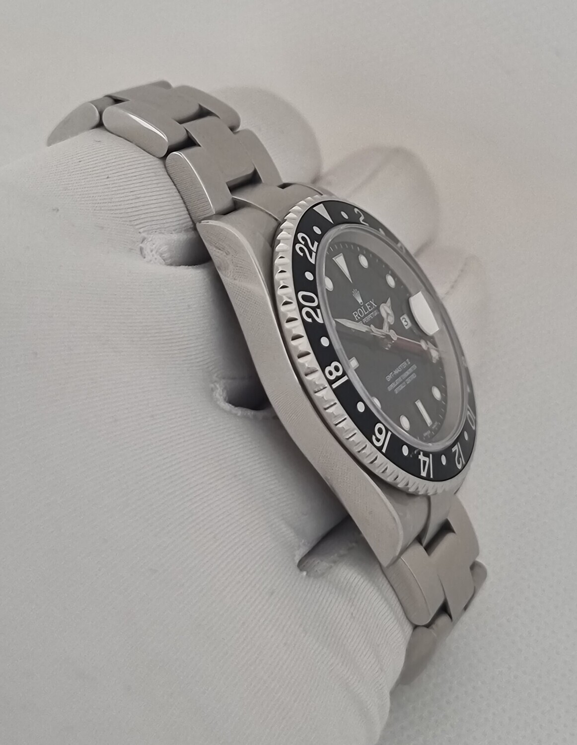 Rolex GMT Master II 16710LN, 2005 Collectors Full Set, 2020 Rolex Service