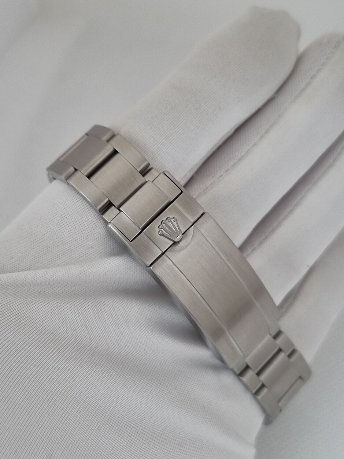 Rolex Submariner 116610LV Hulk - 2013 Full Set - Exceptional Condition