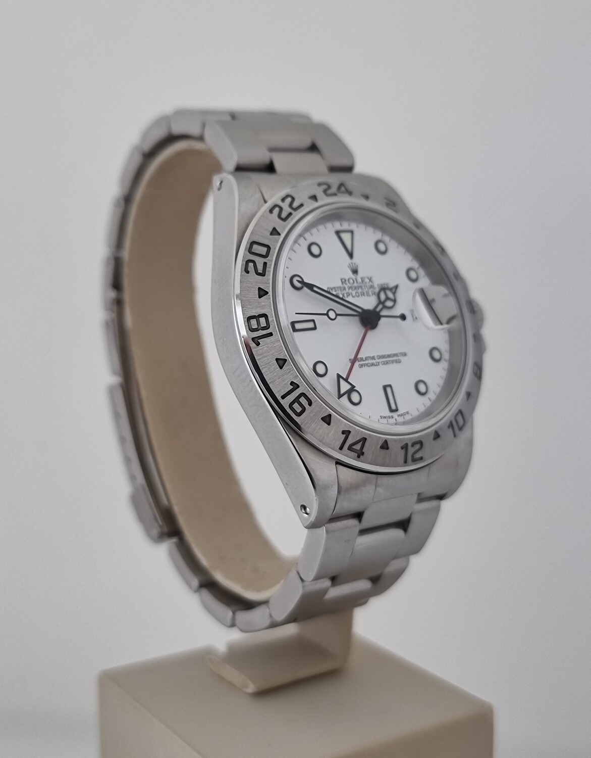 Rolex Explorer II 16570 &#39;Polar&#39; Dial - 2000 Full Collectors Set