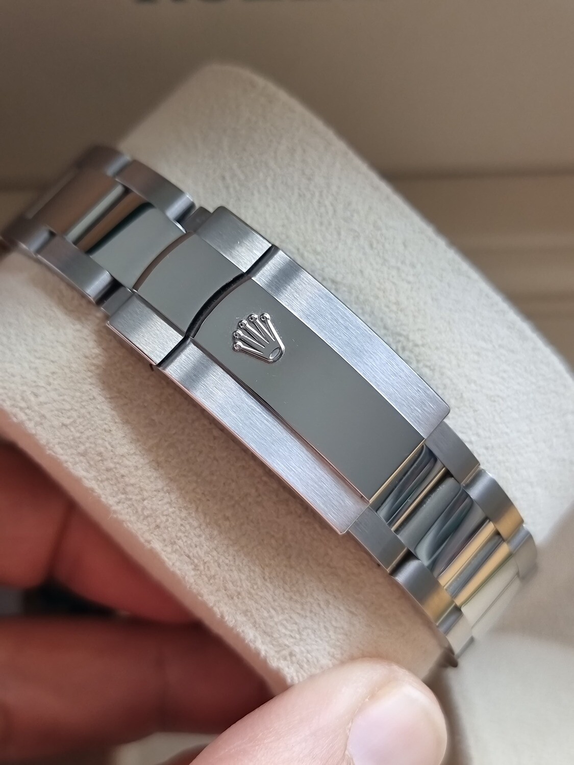 Rolex Milgauss 116400GV, 2022 Full Set, Excellent Condition, Discontinued Model