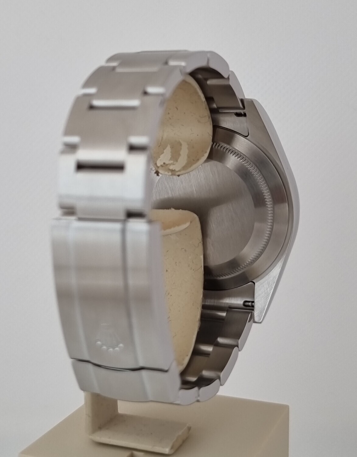 Rolex OYSTER PERPETUAL 39 114300, White Dial, 2019 Full Set, Excellent Condition