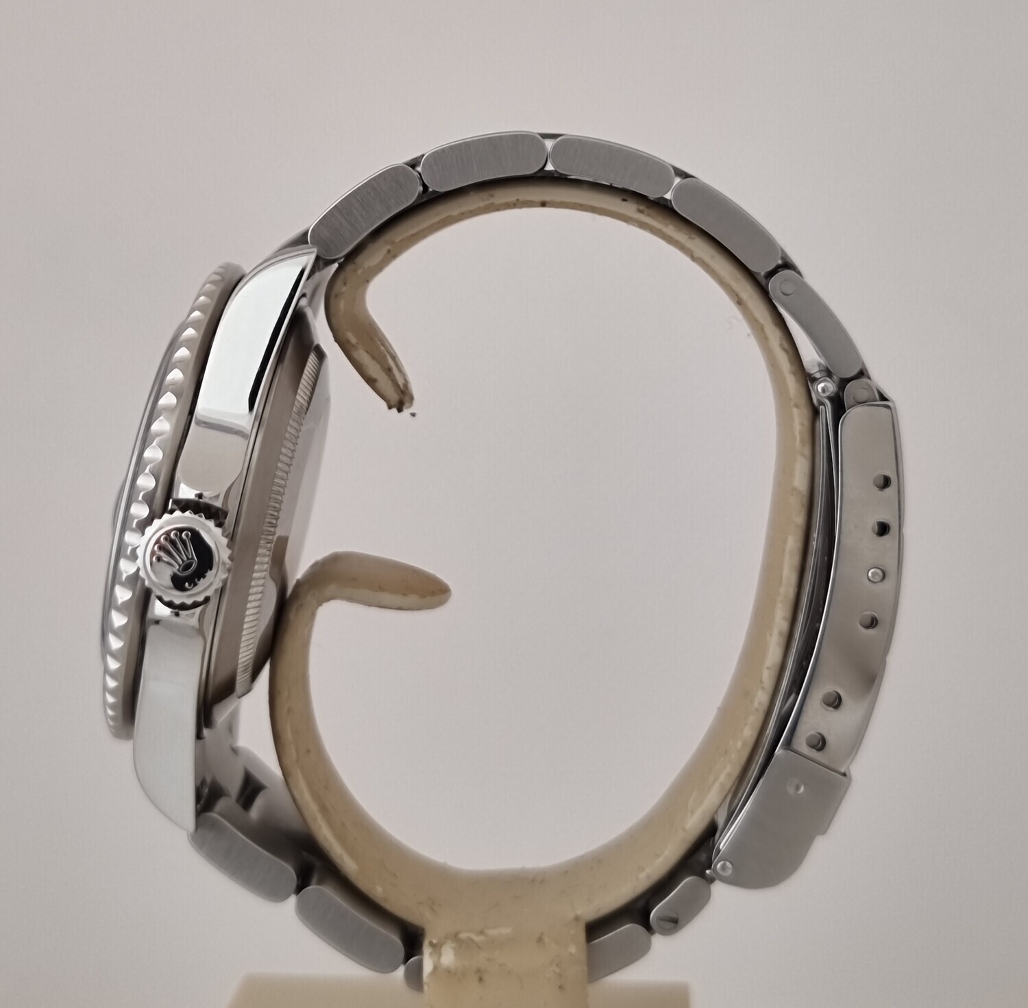 Rolex Submariner 16610LV Kermit &#39;Flat 4&#39; - Full Set, Rare &amp; Collectible