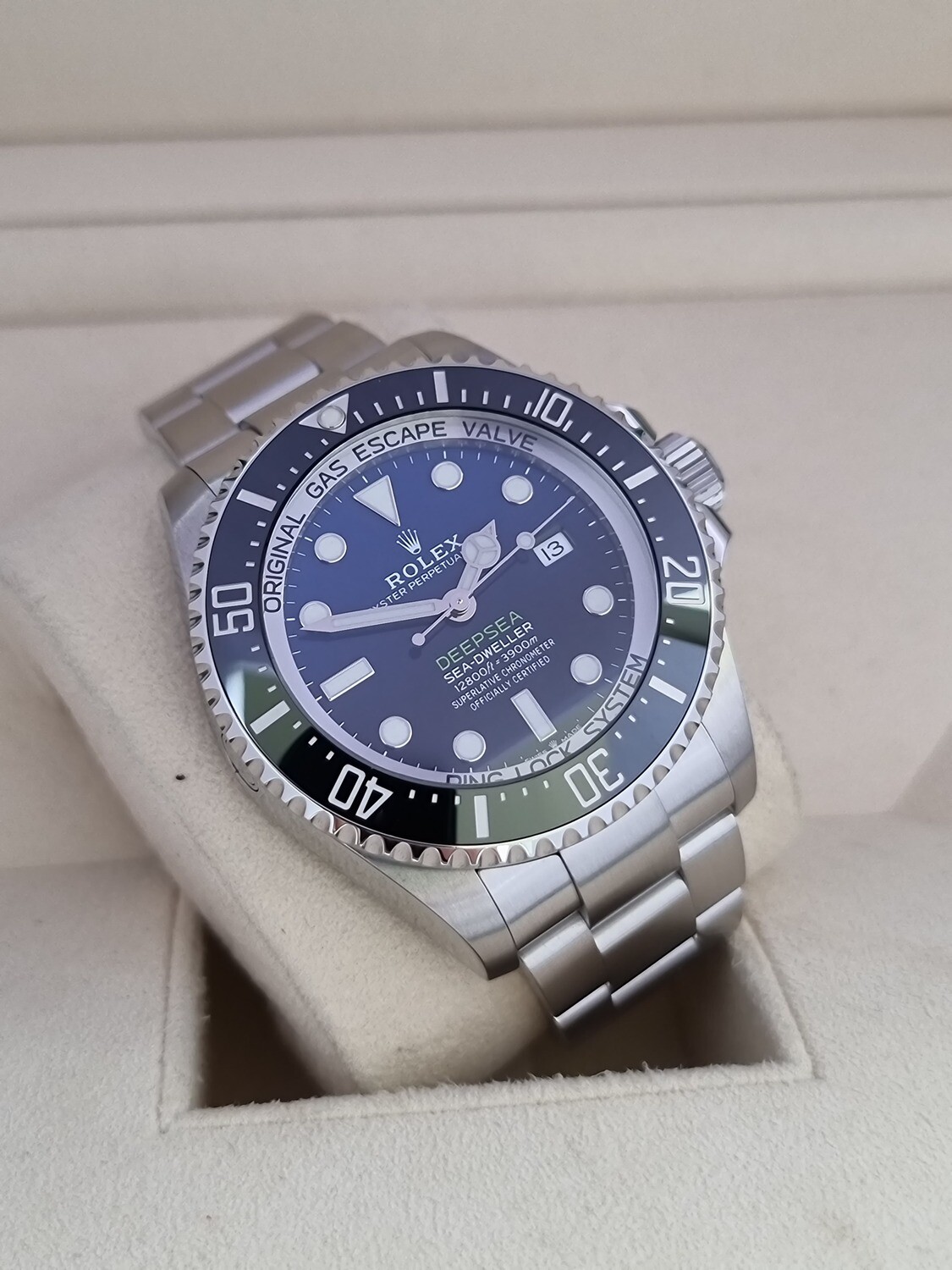 Rolex Sea-Dweller Deepsea, 126660 James Cameron, 2022 Full Set, New/Unworn