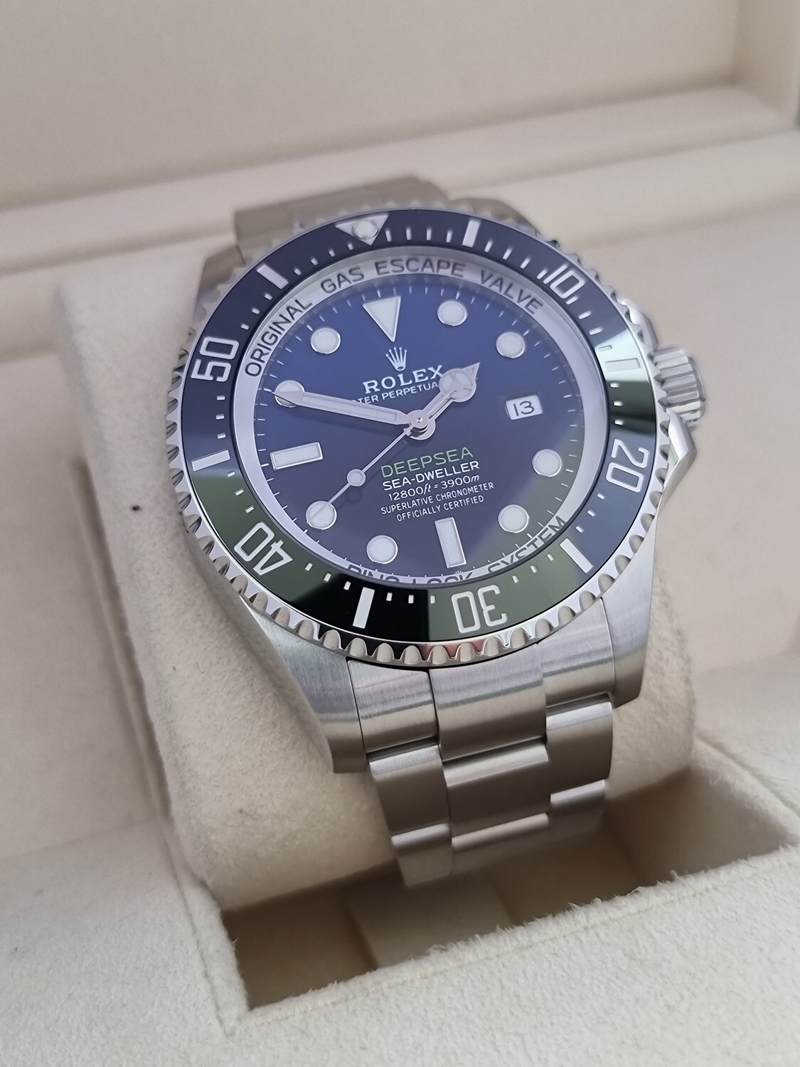 Rolex Sea-Dweller Deepsea, 126660 James Cameron, 2022 Full Set, New/Unworn