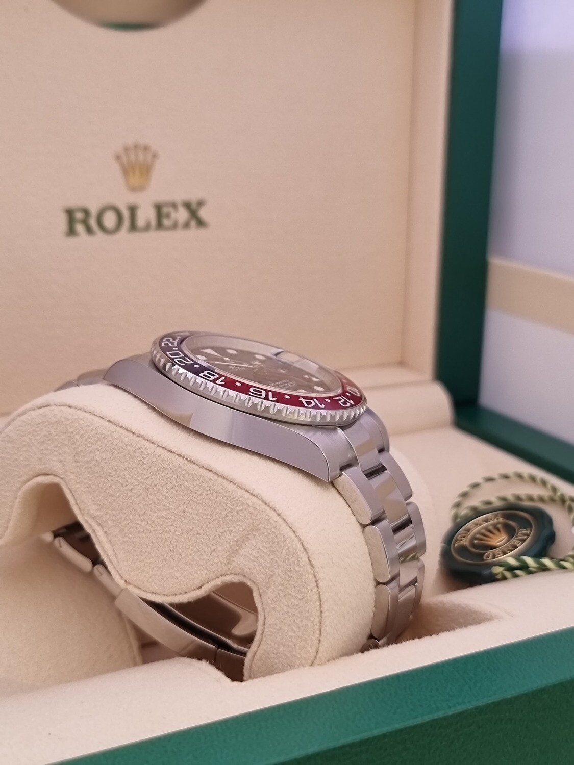 Rolex GMT Master II 126710BLRO &#39;Pepsi&#39; 2023 - Full Set - Unworn Condition