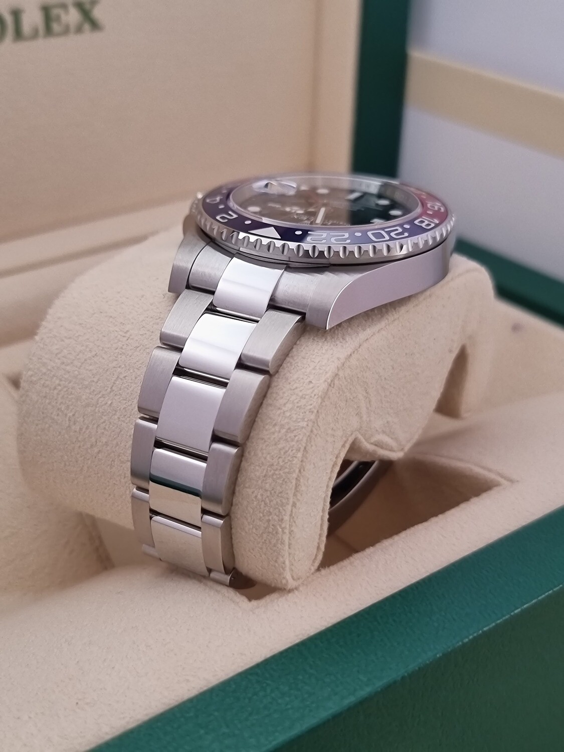 Rolex GMT Master II 126710BLRO &#39;Pepsi&#39; 2023 - Full Set - Unworn Condition