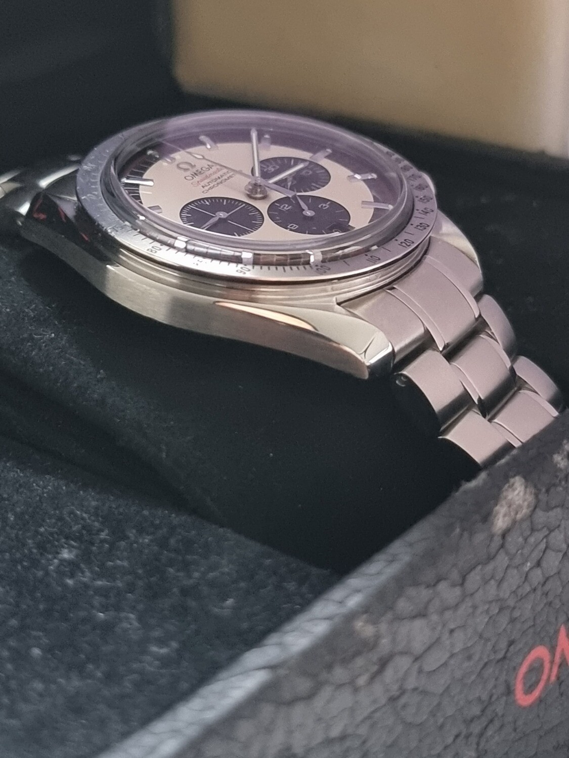 Omega Speedmaster &#39;Michael Schumacher&#39; Legends Limited Edition Panda 3559.32.00