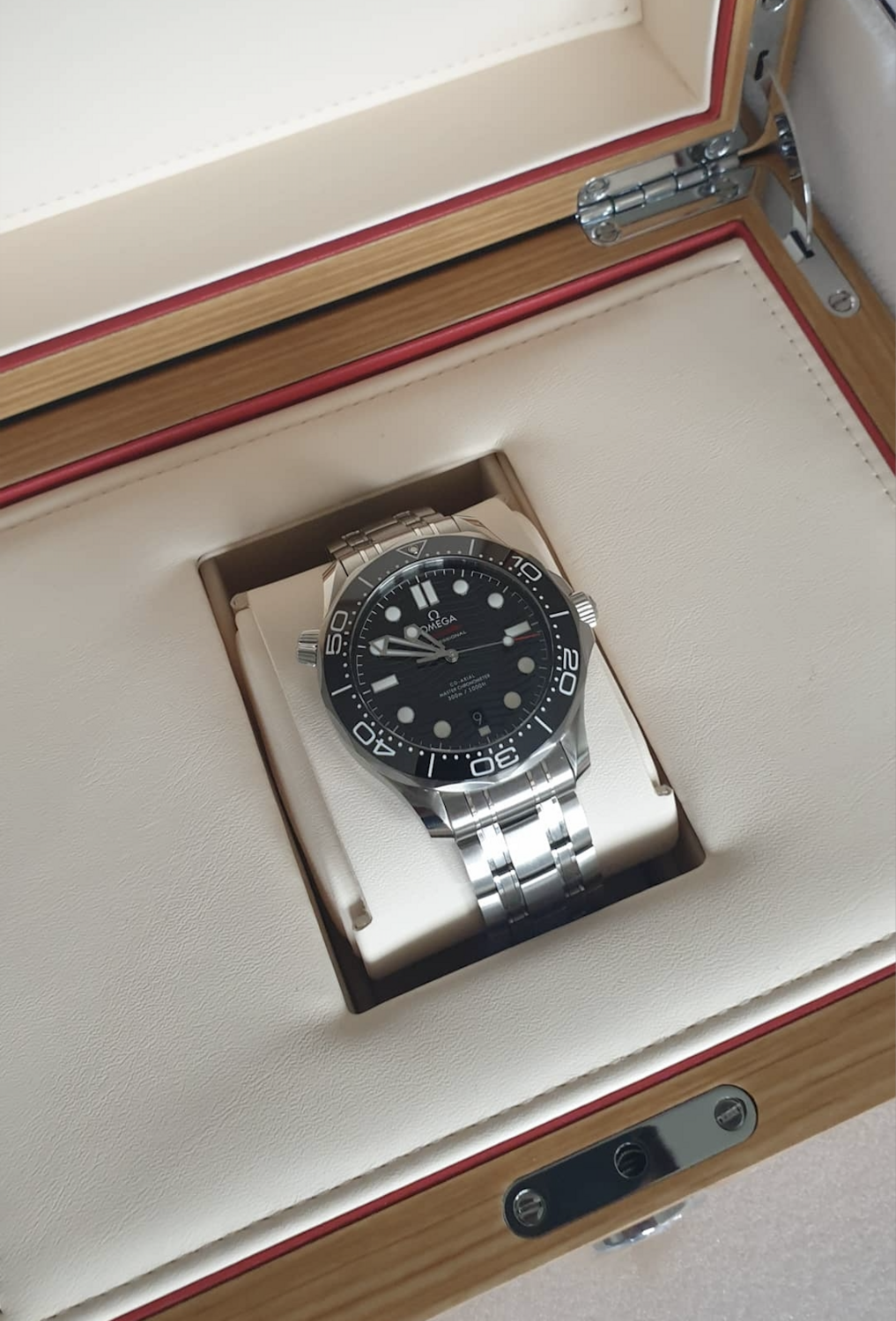 Omega Seamaster 300M 210.30.42.20.01.001 Black Dial 2022 Full Set