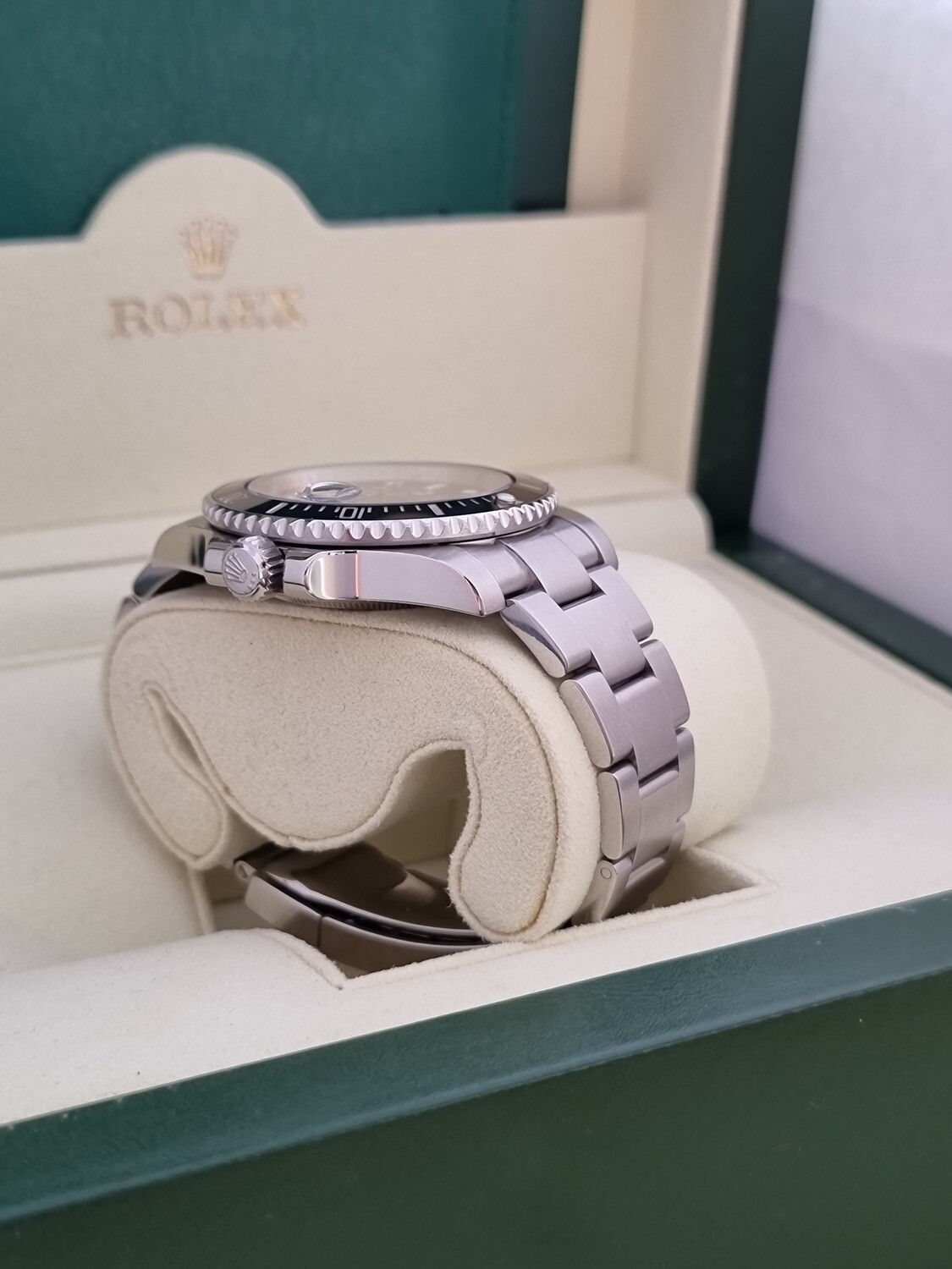 Rolex Submariner 116610LN - 2016 Full Set - Excellent Condition
