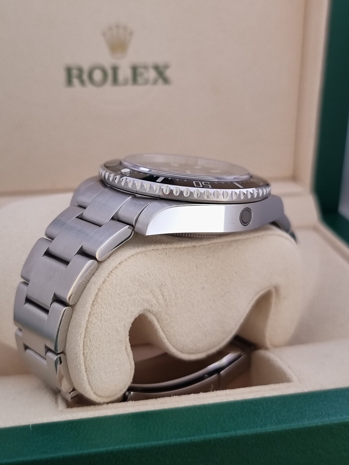 Rolex Sea-Dweller 116600 SD4K 4000 Model, 2016 Full Set, 2023 Rolex Service