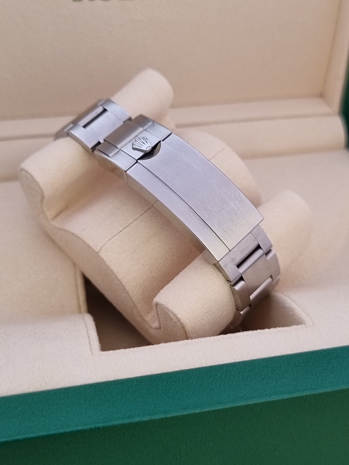 Rolex Submariner 116610LV Hulk, 2016 Full Set