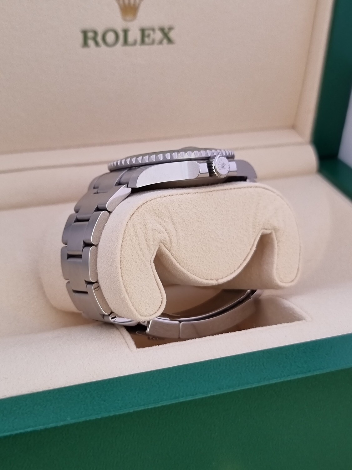 Rolex Submariner 116610LV Hulk, 2016 Full Set