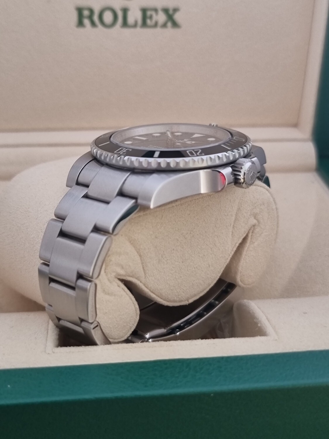 Rolex Submariner 114060 - 2017 Full Set - Some Stickers &amp; original receipt